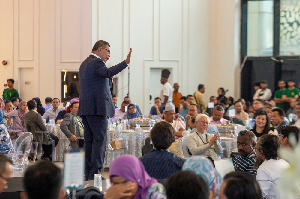 Earlier today, Home Minister Datuk Seri Saifuddin Nasution Ismail said the government is committed to tabling eight amendments regarding the citizenship of foundlings. He conceded that despite receiving criticism from NGOs, the government will proceed with the tabling. — Picture by Shafwan Zaidon