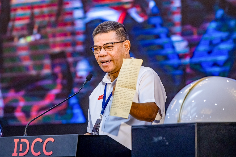 PKR secretary-general Datuk Seri Saifuddin Nasution Ismail speaks at PKR's 25th Anniversary Special Convention at IDCC Shah Alam April 21, 2024. — Picture by Firdaus Latif