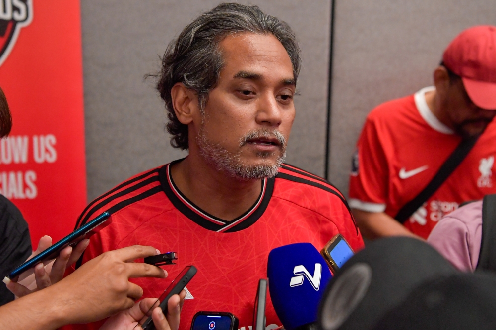 Khairy Jamaluddin said that being the president of FAM required a person to be hands-on, and he currently did not have the time and space to carry out such a duty. — Bernama pic 