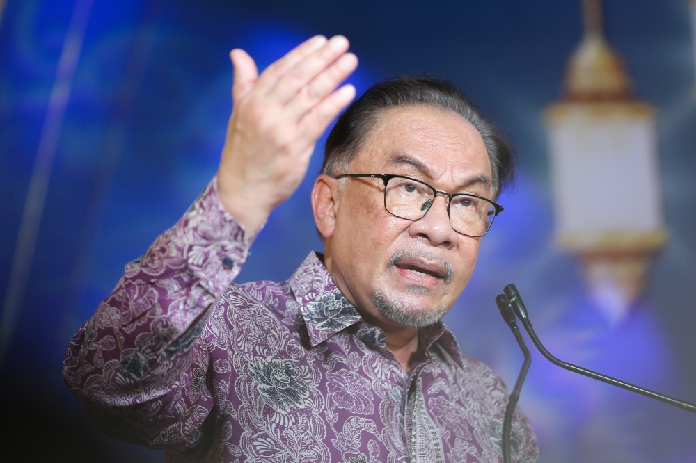 Prime Minister Datuk Seri Anwar Ibrahim said he is confident the government’s plan to increase civil service salaries by a record amount will be approved despite public criticism. — Picture by Miera Zulyana