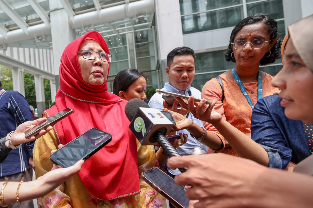 Minister in the Prime Minister’s Department (Federal Territories), Dr Zaliha Mustafa, said that each pilgrim would receive RM500 for their preparation for the pilgrimage. — Bernama pic 