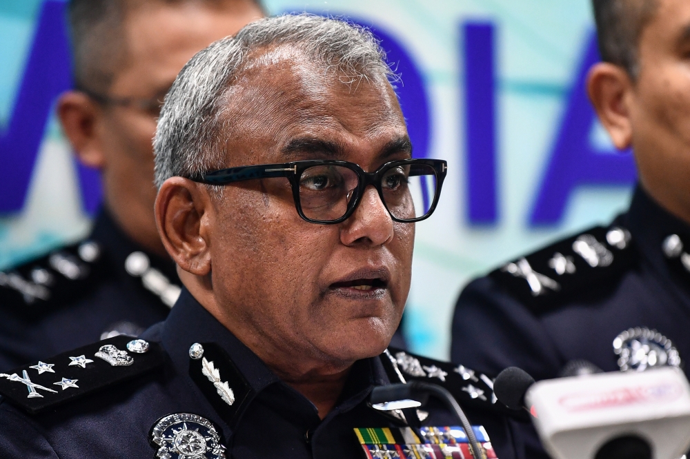 Bukit Aman Commercial Crime Investigation Department director Datuk Seri Ramli Mohamed Yoosuf said the call centre, established last year, was detected to have been manipulated by a fraud syndicate, impersonating NSRC officers to deceive victims. — Bernama pic