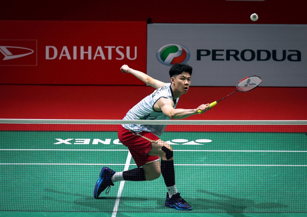 The world number 10, who is gunning for his maiden title on home soil, took 44 minutes to down the world number 36 player, 21-13, 21-18 to set up a mouth-watering clash against his friend and 2024 Malaysia Open champion, Anders Antonsen of Denmark, tomorrow. — Bernama pic  