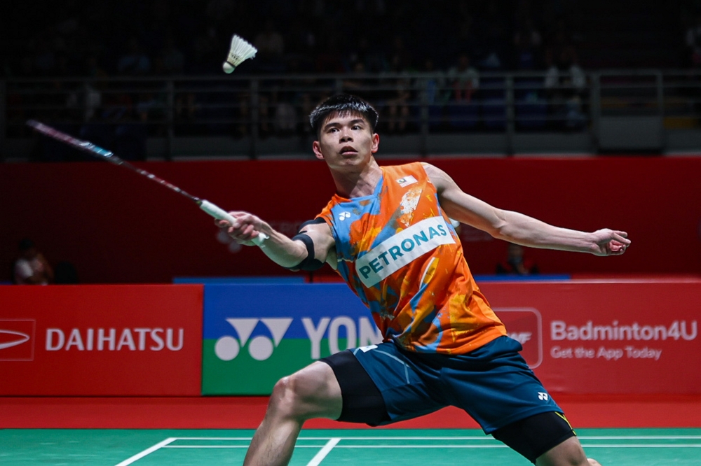 In the men’s singles, Leong Jun Hao easily defeated Kanta Tsuneyama of Japan, 21-13 and 21-16. He will next face either compatriot Lee Zii Jia or the tournament’s seventh seed, Anthony Sinisuka Ginting of Indonesia, who will play their first-round match tomorrow. — Bernama pic 