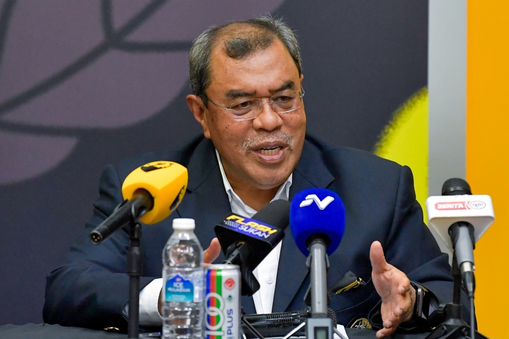 FAM Integrity Committee chairman Tan Sri Aseh Che Mat speaks to at a media conference after the FAM Integrity Seminar at Wisma FAM in Kelana Jaya, May 29, 2024. — Bernama pic 