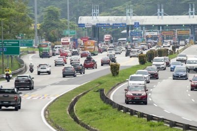 Aidiladha: Traffic flowing smoothly in main highways nationwide, motorists reminded to be alert when driving