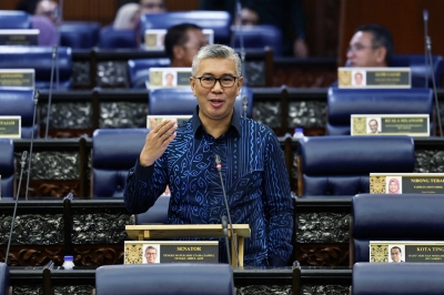 Tengku Zafrul 表示，贝莱德撤资可能打击马来西亚的投资和就业市场