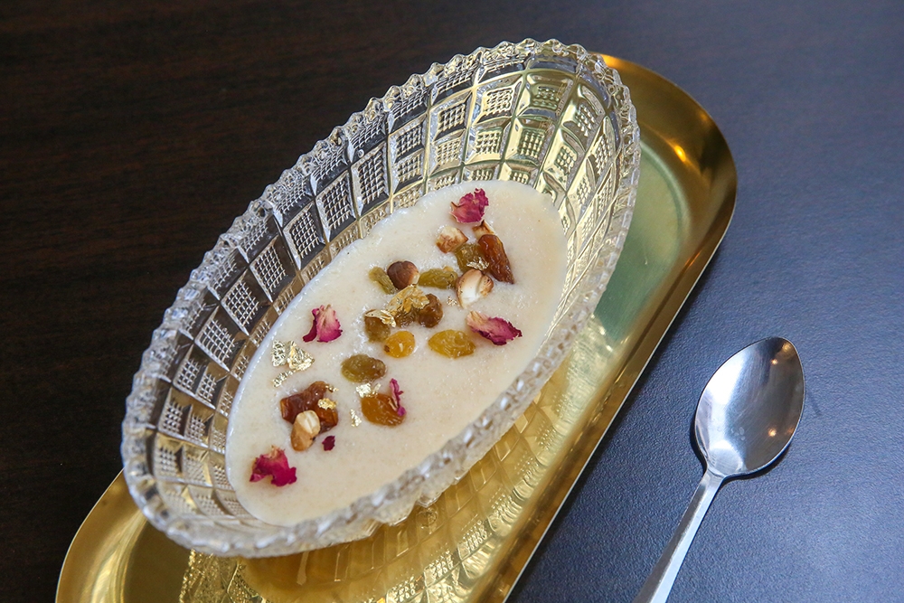 The sugee pudding is one of La Achee Porra’s popular desserts.