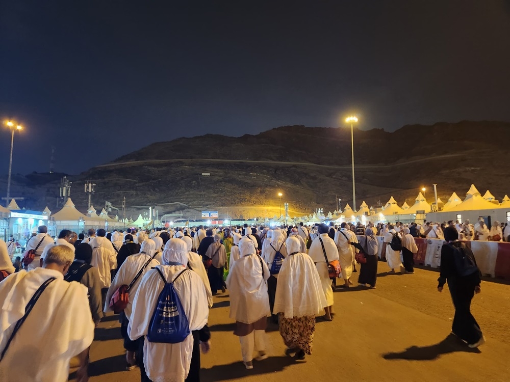Zanariah Kadir said Haj pilgrims were advised to avoid going out during the day, especially at noon. — Picture courtesy of Zanariah Kadir 