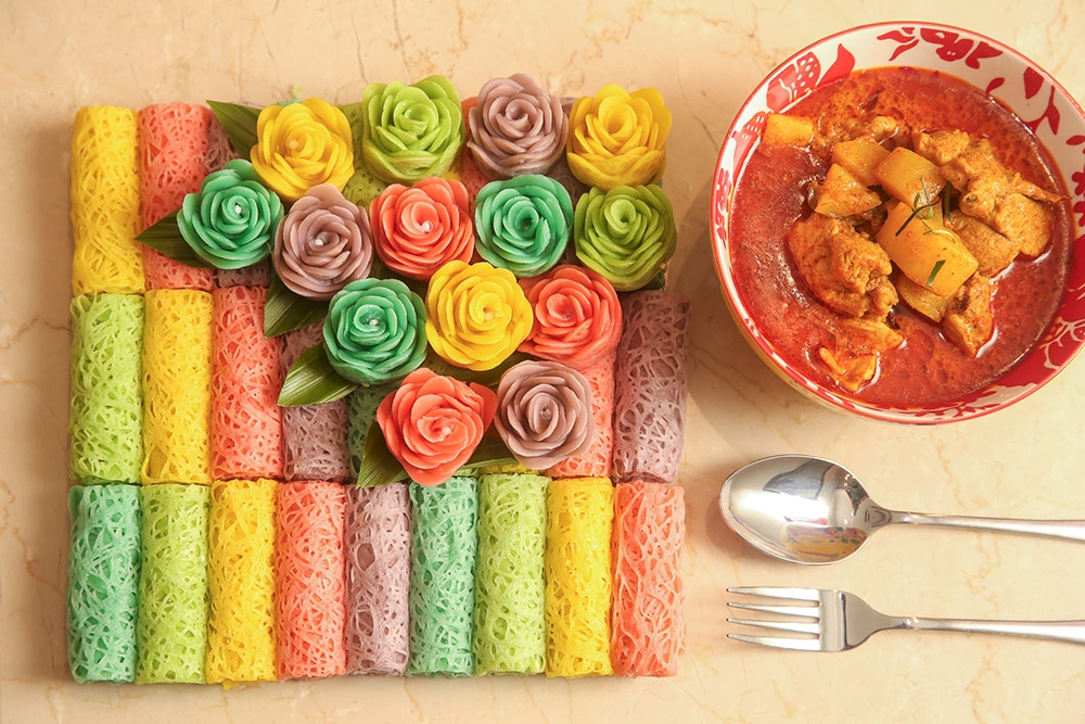 The rainbow 'roti jala' is one of Chuah’s more aesthetically pleasing creations that grab the eye without losing its soul.