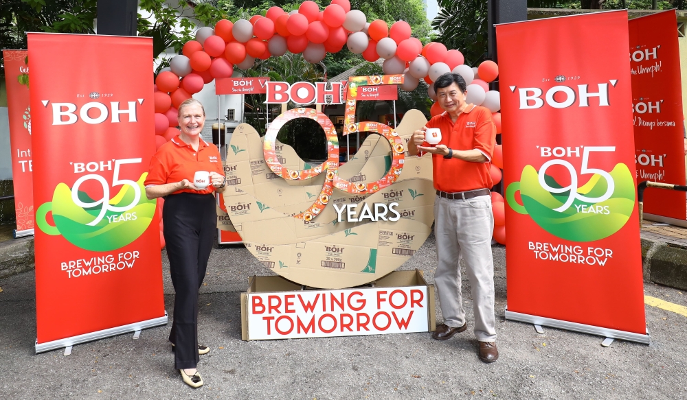 Boh executive chairman Caroline Russell (left) and Boh Plantations CEO Jason Foo. — Picture courtesy of Boh