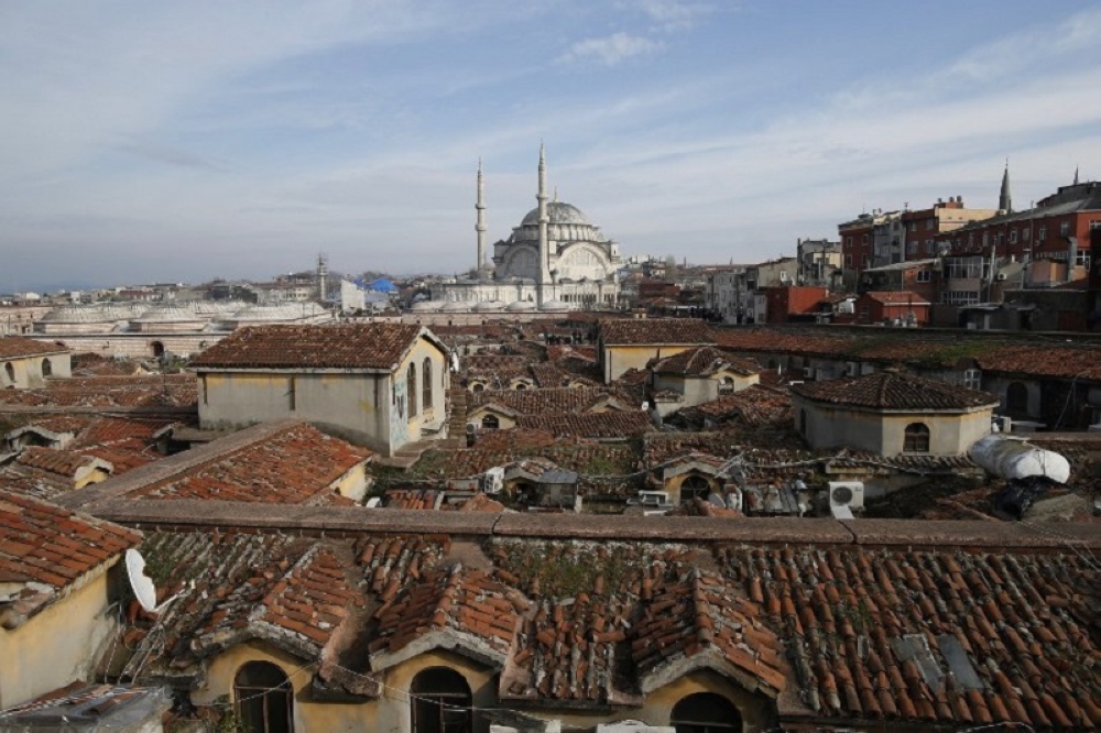 In Istanbul, traditional merchants say luxury counterfeits are stripping the marketplace of its character. —  AFP pic