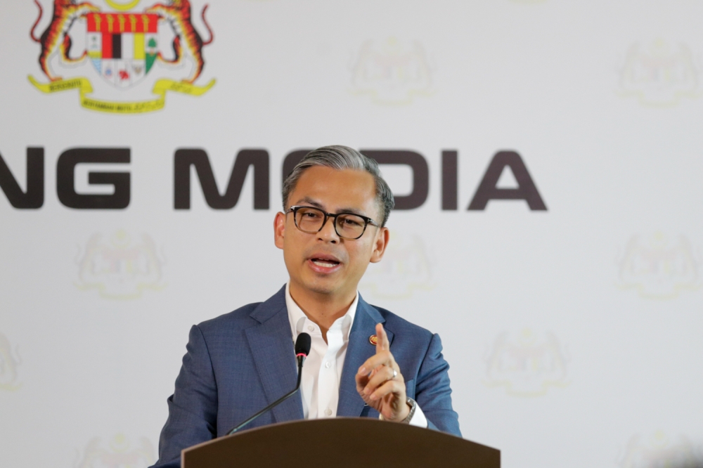 Communications Minister Fahmi Fadzil said media outlets have the right to impose restrictions by methods deemed necessary, including closing the comment section, taking into account the decision of the Federal Court regarding readers’ comments posted on the media portal sites. — Picture by Raymond Manuel