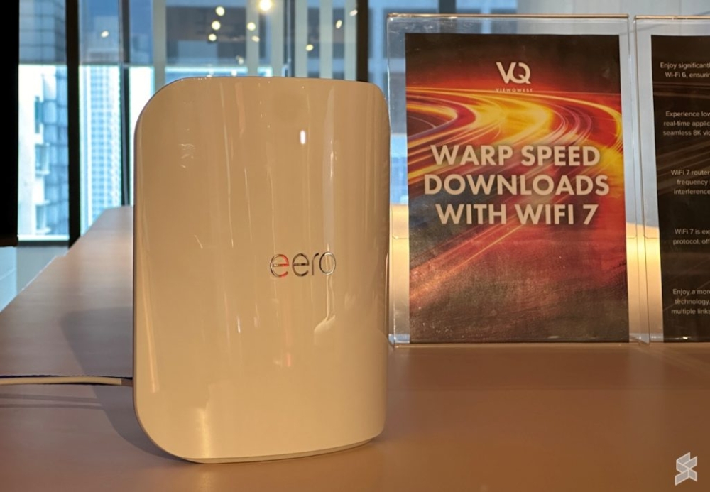 ViewQwest recommends Amazon Eero Max 7 for its 10Gbps plan as not only it support Wi-Fi 7 but also has 10Gbps Ethernet ports. — SoyaCincau pic