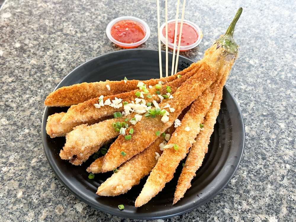 Splitting Eggplant may sound weird on paper but it's a great combination of crunch and creamy eggplant.