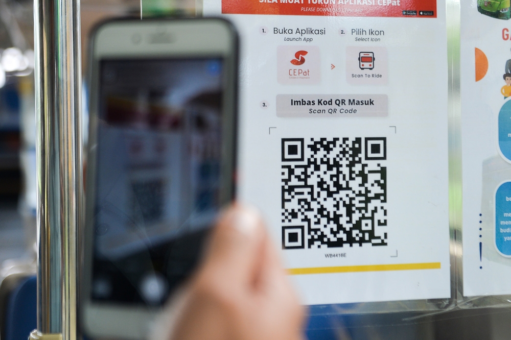 A QR code is displayed on a bus operated by Smart Selangor in this 2023 file picture. — Picture by Miera Zulyana