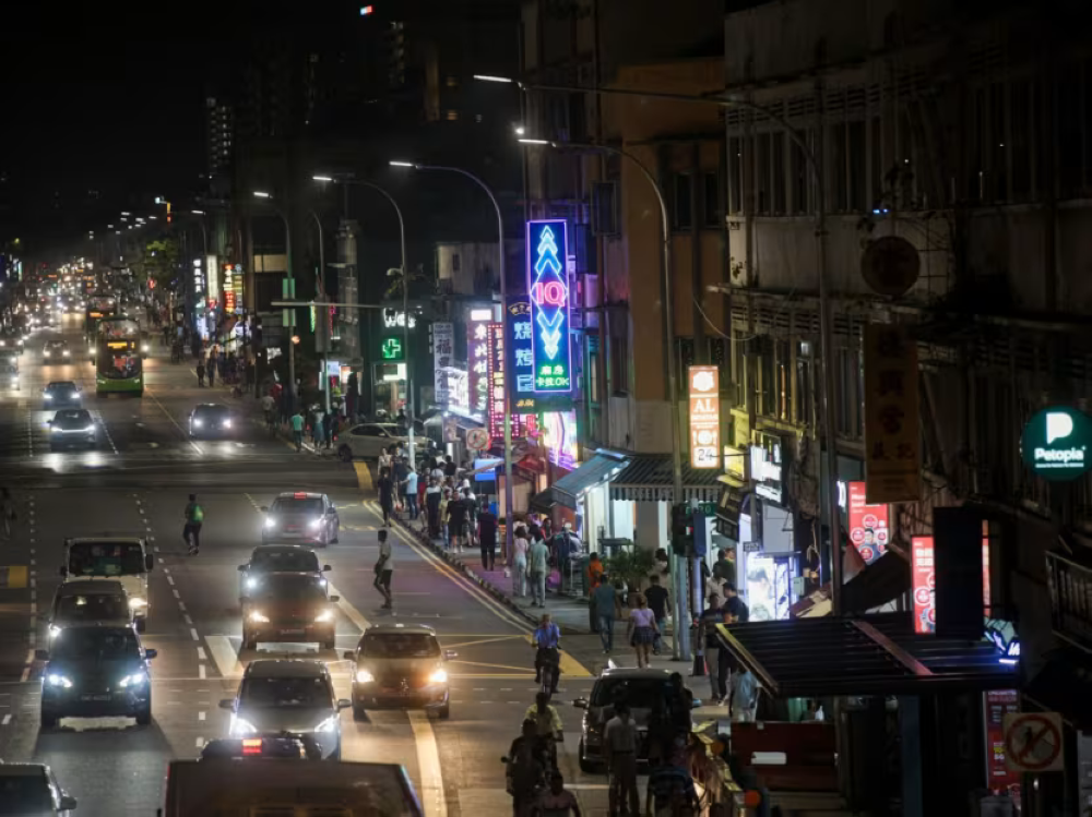 In the past 30 odd years, Geylang has earned itself a reputation for being a food haven that comes alive after dark with high foot traffic.  — Nuria Ling/TODAY