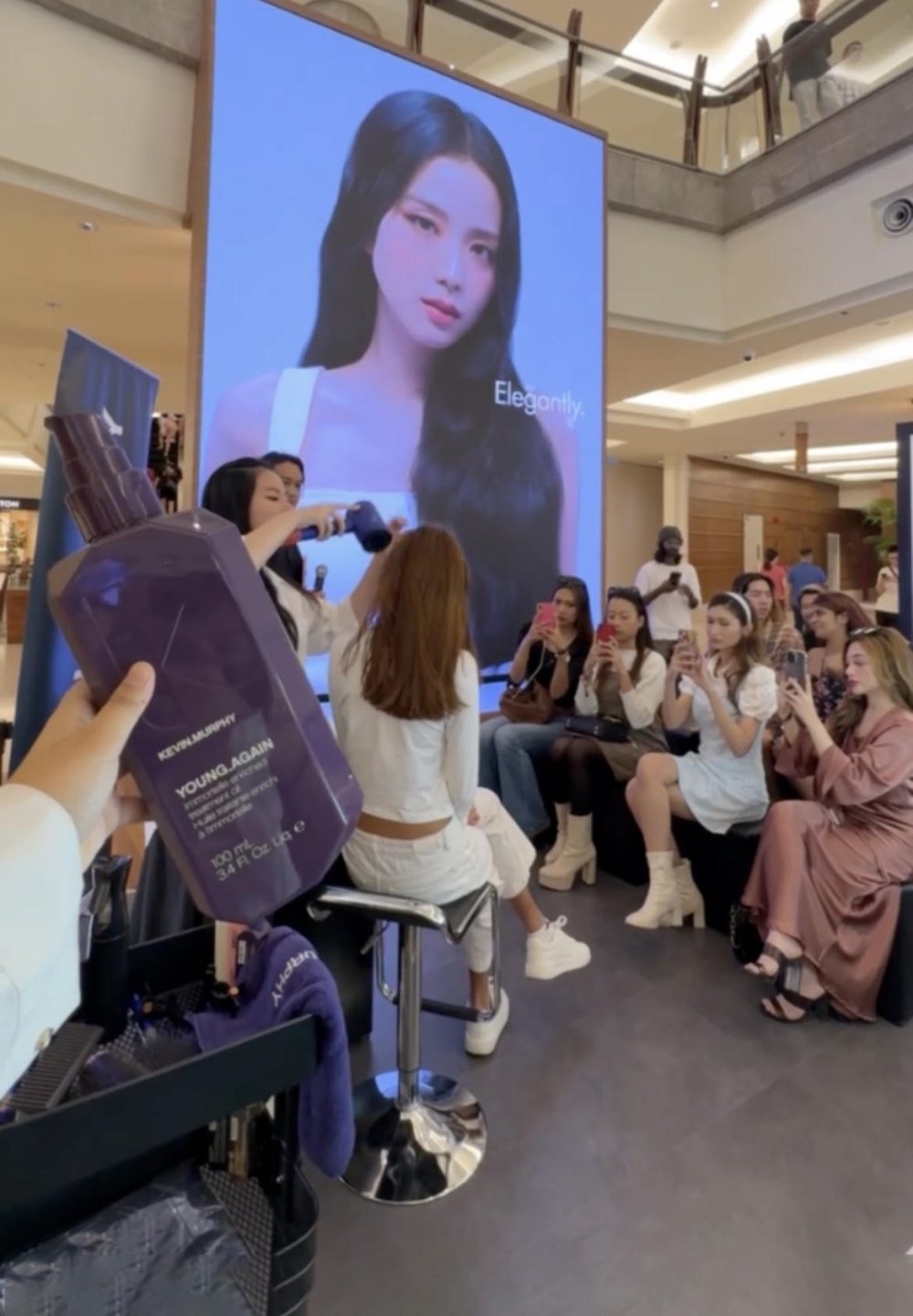 Kevin Murphy and Dyson’s trainers joined forces in educating visitors about styling and professional haircare.