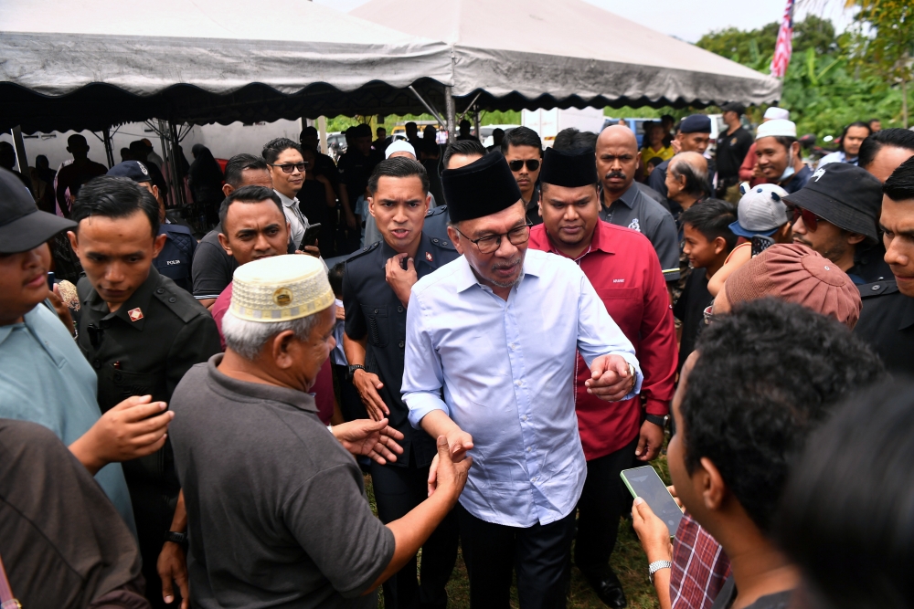 PM Anwar: Stop using ‘Qunut Nazilah’ as a political tool