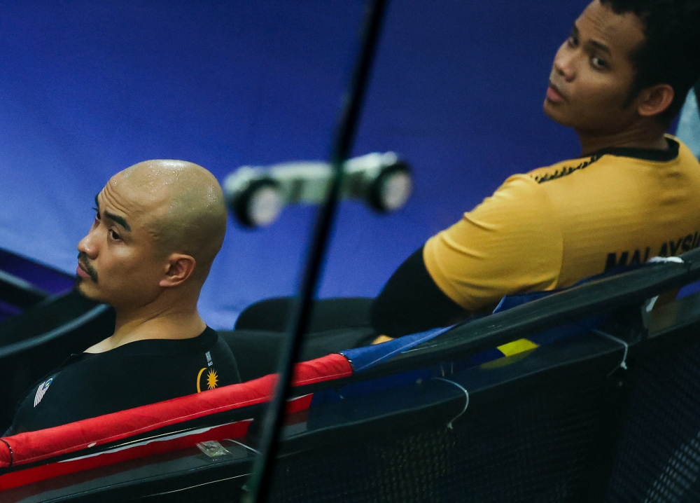 National track cyclist Datuk Azizulhasni Awang's reaction after disqualified in the men's keirin first round at the Paris 2024 Olympic Games at the Saint-Quentin-en-Yvelines National Velodrome. — Bernama pic