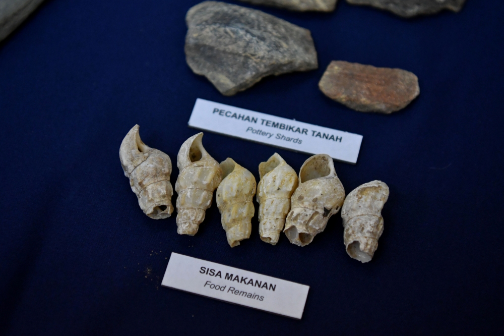 Some of the prehistoric artefacts found in Nenggiri Valley. — Bernama pic