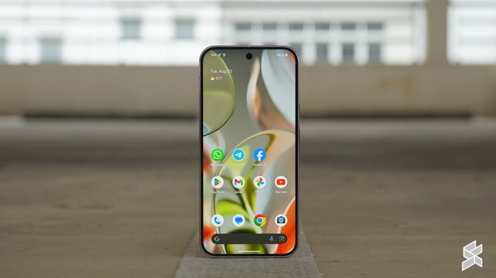 Only the Pixel 9 and Pixel 9 Pro XL are available at the moment.