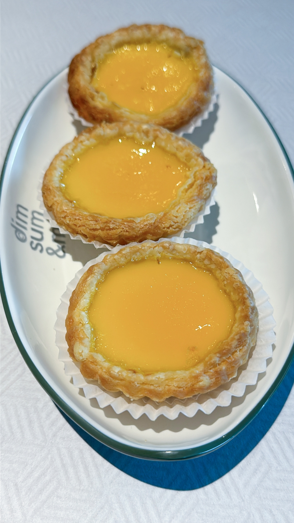 HK Flaky Egg Tart will be better if baked upon order — Picture by Lee Khang Yi