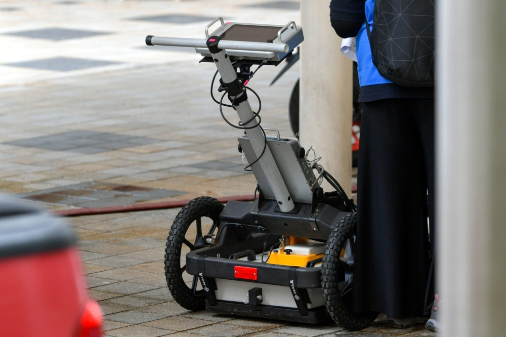 The Ground Penetrating Radar device being used for the land integrity assessment around the Jalan Masjid India sinkhole. — Bernama pic