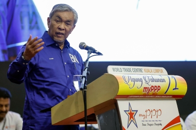 DPM Zahid says ready for questioning into claims he misled King about number of BN sworn statements for unity govt