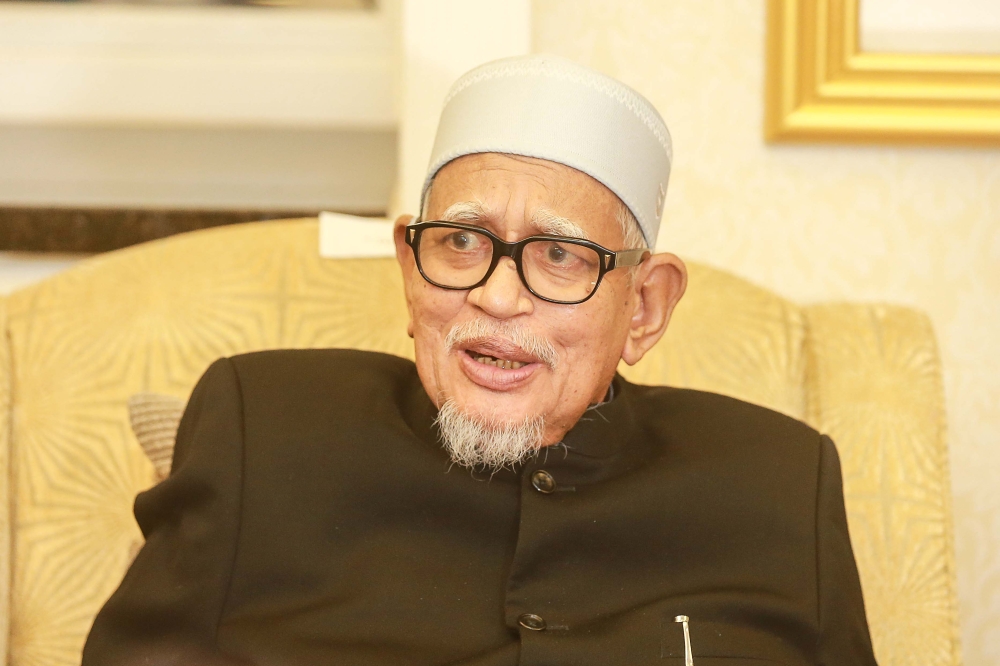 PAS president Tan Sri Abdul Hadi Awang today said it is up to Perikatan Nasional’s (PN) leadership to decide whether to contest the upcoming Sabah state election. — Picture by Sayuti Zainudin 