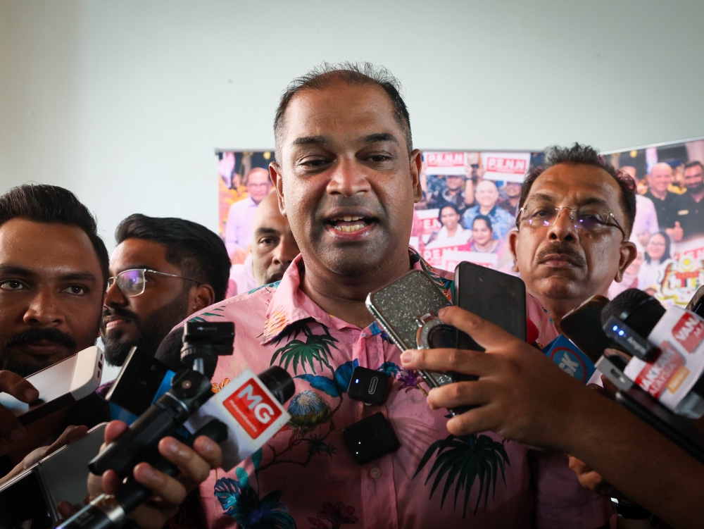 A file photograph show Datuk R. Ramanan speaking at an event in Kuala Kubu Bharu on May 2, 2024. — Bernama pic