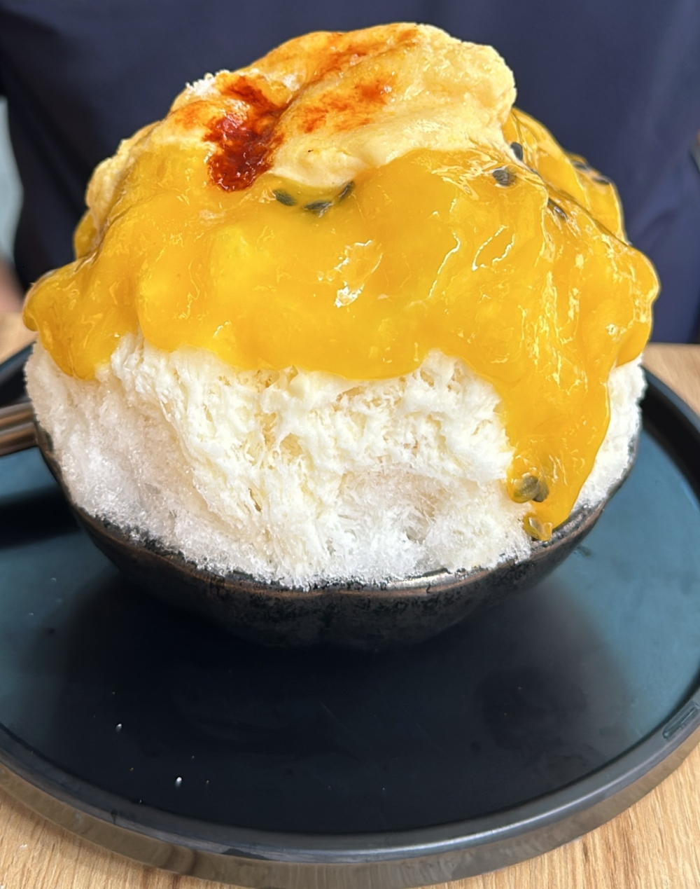 For those who prefer tangy flavours, try out the Mango Passion Custard with a ‘creme brulee’ top — Picture by Lee Khang Yi