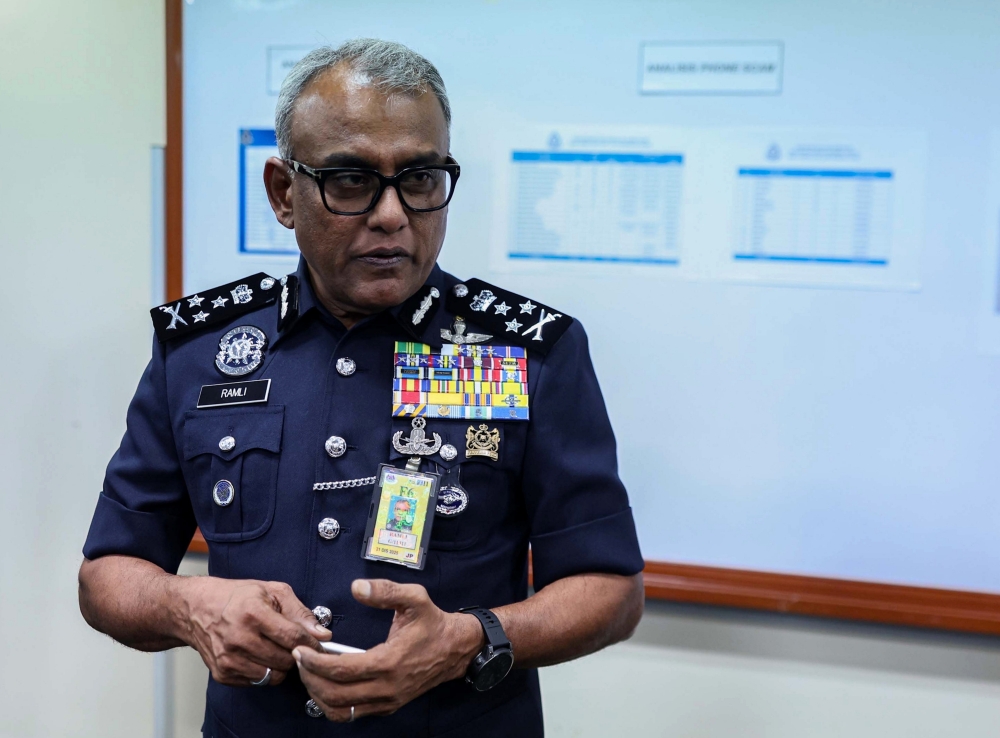 Bukit Aman Commercial Crime Investigation Department director Datuk Seri Ramli Mohamed Yoosuf said that in the first eight months of this year, 1,346 investment scam cases, resulting in losses amounting to RM29.96 million, were linked to the use of Telegram. — Bernama pic 