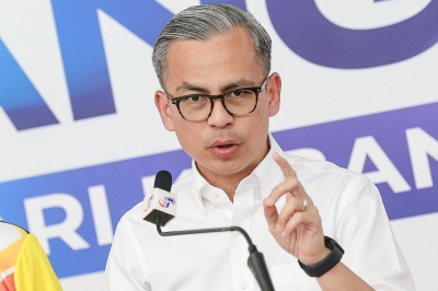 Fahmi hits the brakes on MCMC’s DNS redirection scheme