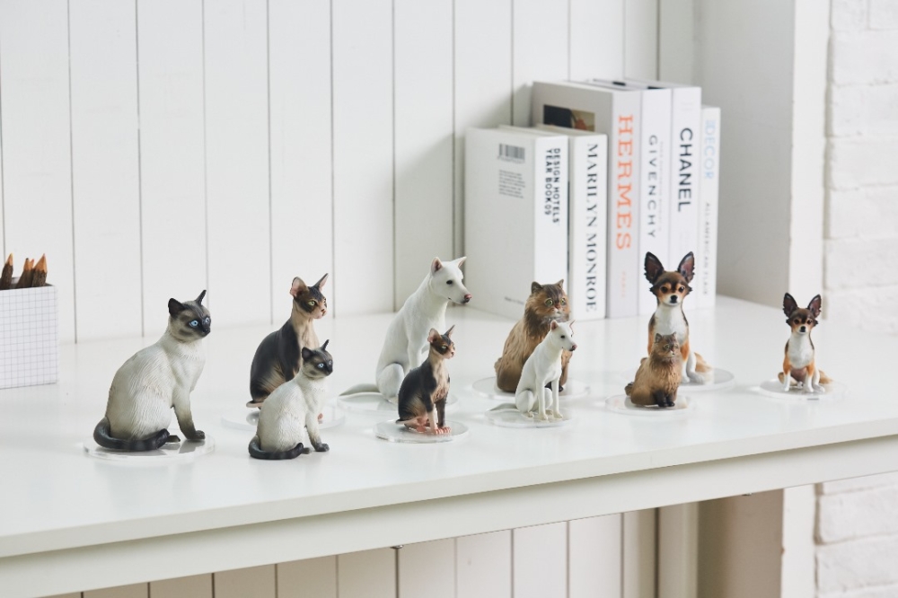 Pets are a popular figurine choice. — Picture via Instagram/ junseoyeongroup_malaysia