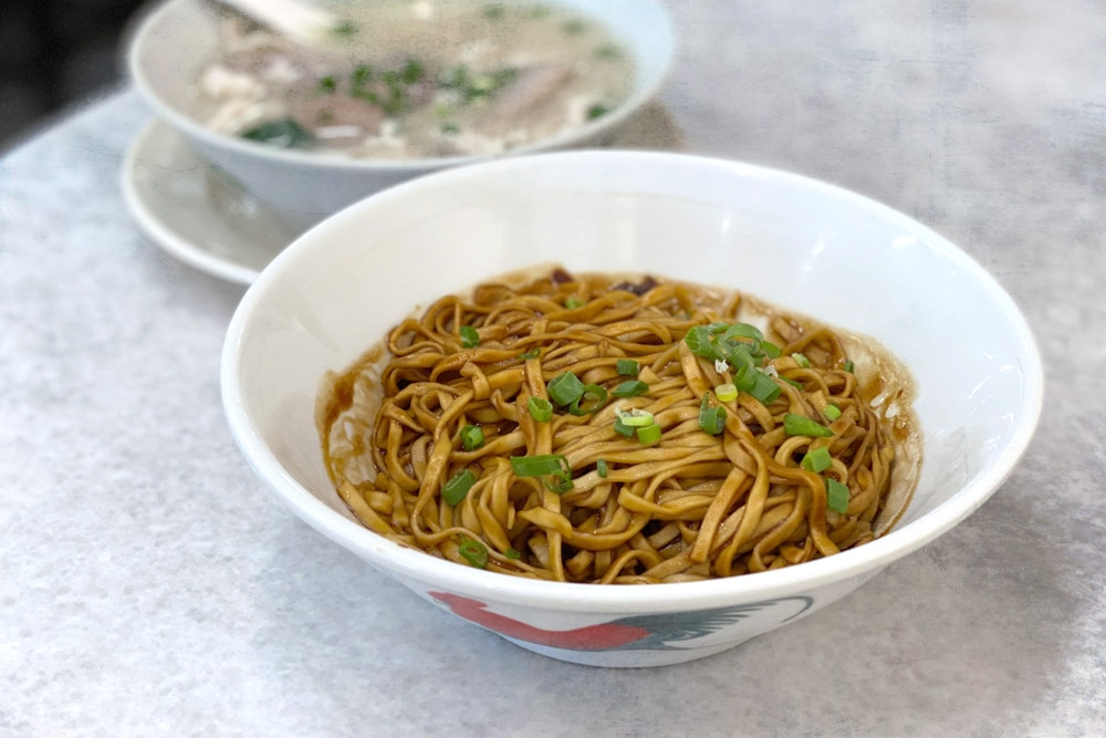 Dry version of Sabah Sang Nyuk Mee with homemade Hakka noodles. — Picture by CK Lim