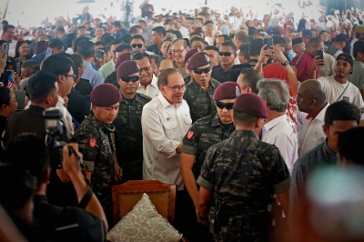 PM Anwar credits Felda’s global success to early settlers’ hard work, transforming jungles into thriving settlements