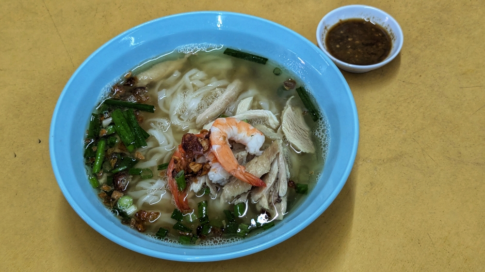 The ‘kai si hor fun’ at Weng Kee is a little underwhelming. — Picture by Ethan Lau