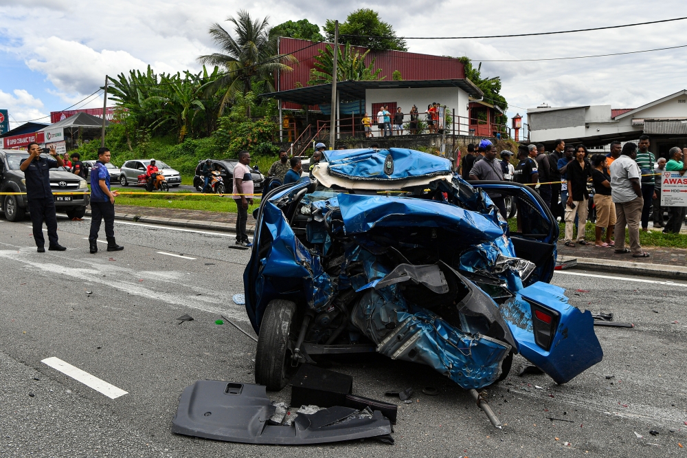 The accident involved several cars, including an Axia, a Proton Saga, Perodua Myvi, Proton Persona, Nissan X-Trail, Perodua Kancil, Honda City and Mitsubishi Triton. — Bernama pic