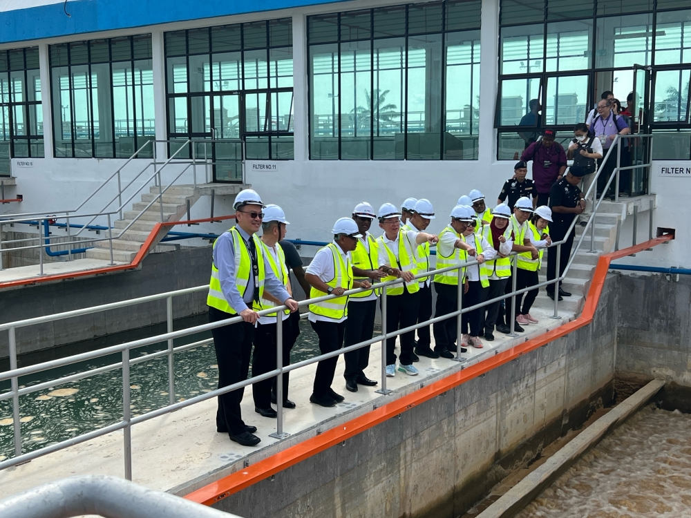 Penang Chief Minister Chow Kon Yeow visits the completed Package 12A at the Sungai Muda WTP. — Picture by Opalyn Mok