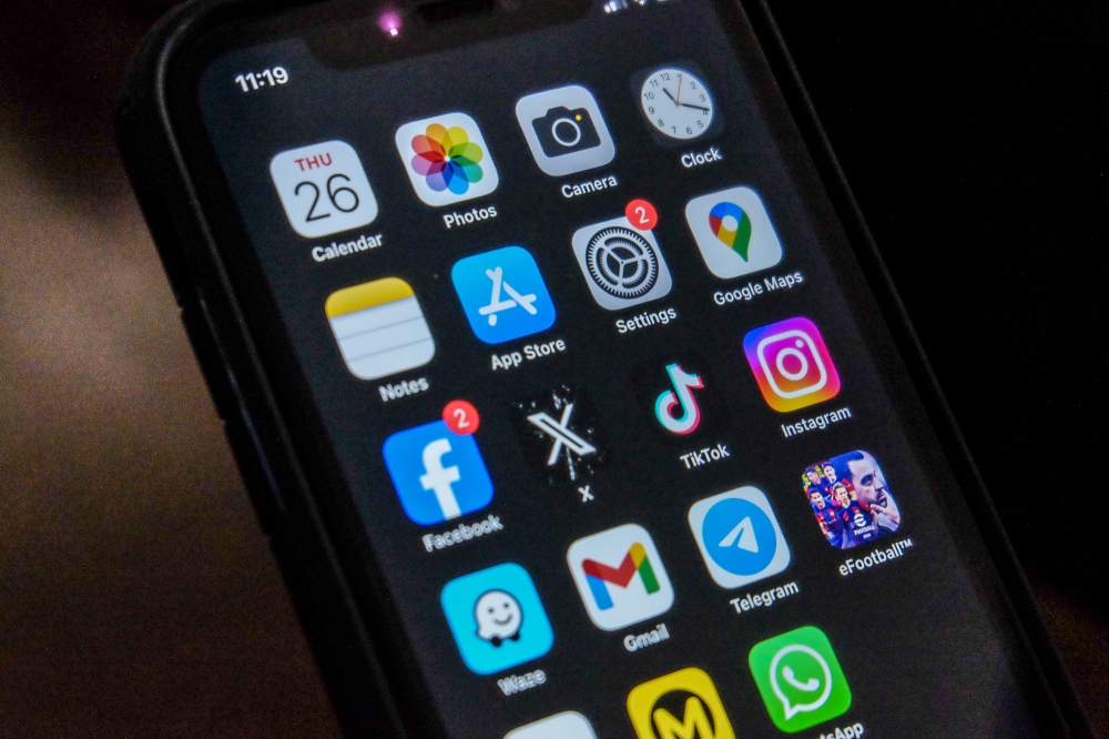 A years-long analysis shows that social media titans engaged in vast surveillance to make money from people’s personal information, according to the US Federal Trade Commission (FTC). — Picture by Yusof Mat Isa