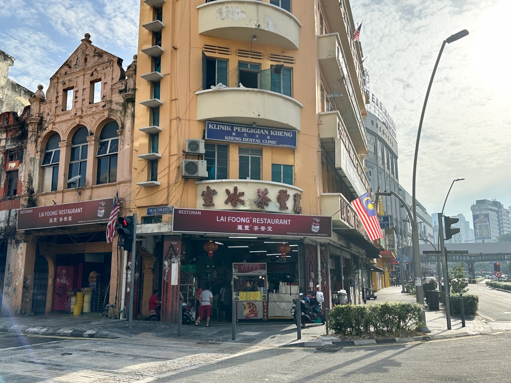 The iconic Lai Foong Restaurant is a popular haunt for many who flock there for their beef noodles — Picture by Lee Khang Yi