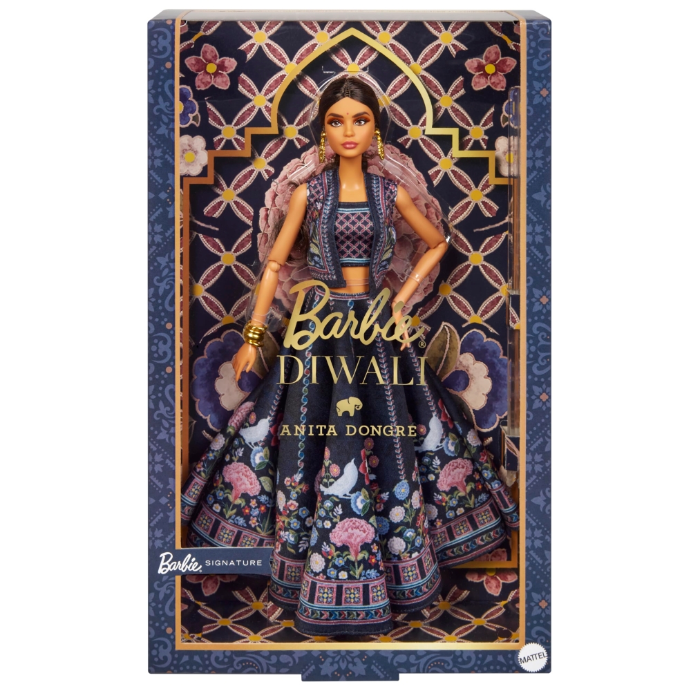 The front packaging of the Barbie Diwali. — Image from YouLoveIt.com