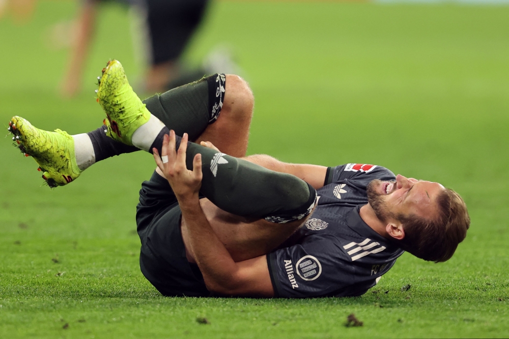 Bayern Munich said examinations on striker Harry Kane’s injured ankle showed a positive development on Sunday morning ahead of Wednesday’s Champions League clash at Aston Villa. — AFP pic