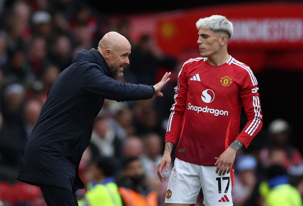 ‘We’re all on one page, in the same boat’: Ten Hag battles to turn around troubled Man United