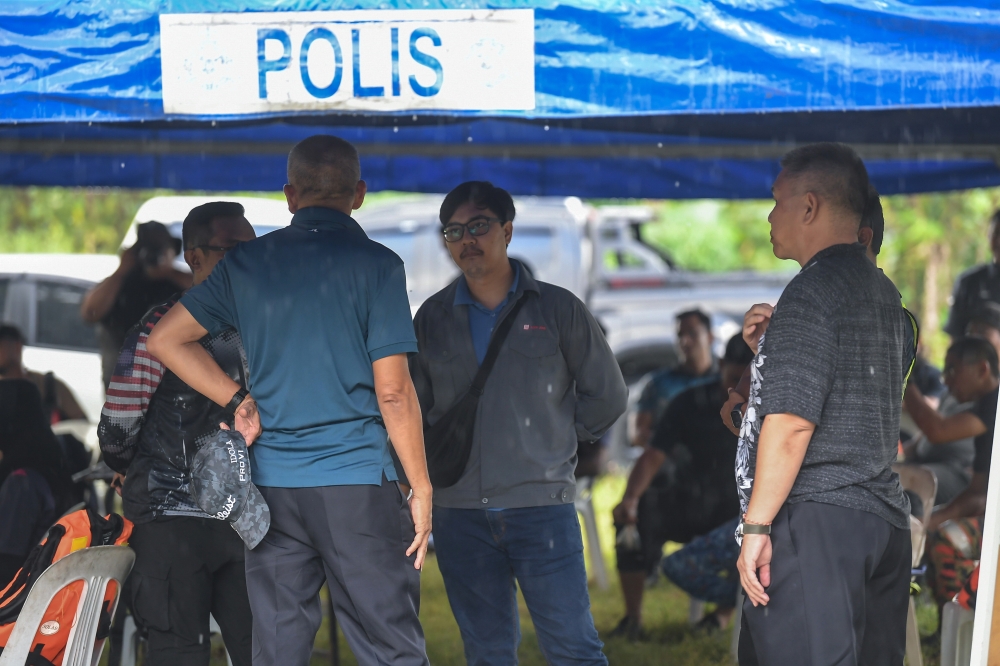 His son Muhammad Amir Hakimi, 25, said that one of the suspects is known to the family. — Bernama pic