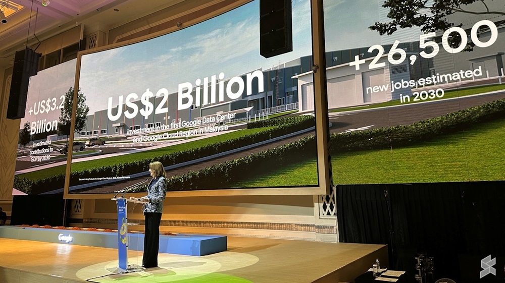 Alphabet and Google President and Chief Investment Officer Ruth Porat speaks during the groundbreaking ceremony. Involving an investment of US$2 billion (~RM8.31 billion), Google’s first data centre in Malaysia is located at Elmina Business Park in Sungai Buloh. — SoyaCincau pic