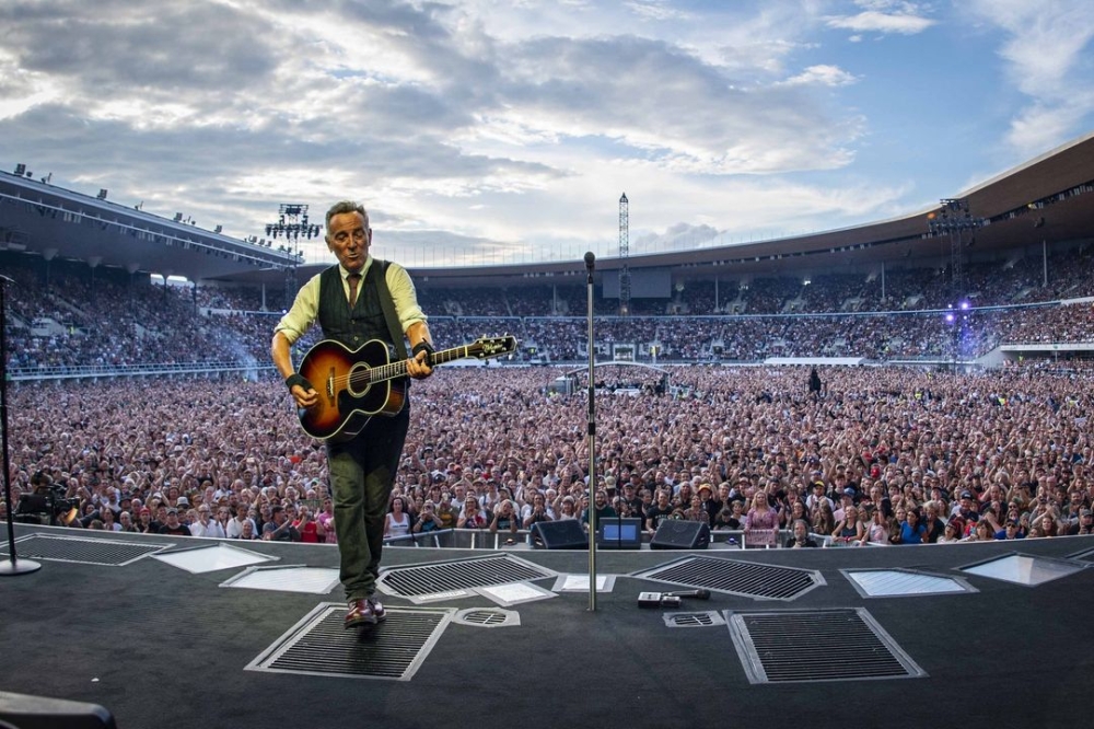 ‘Donald Trump is the most dangerous candidate for president in my lifetime ’: Bruce Springsteen endorses Kamala Harris for US presidential election (VIDEO)