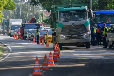 Three days and 9,000 summonses nationwide: JPJ nabs overweight lorries and other traffic violaters