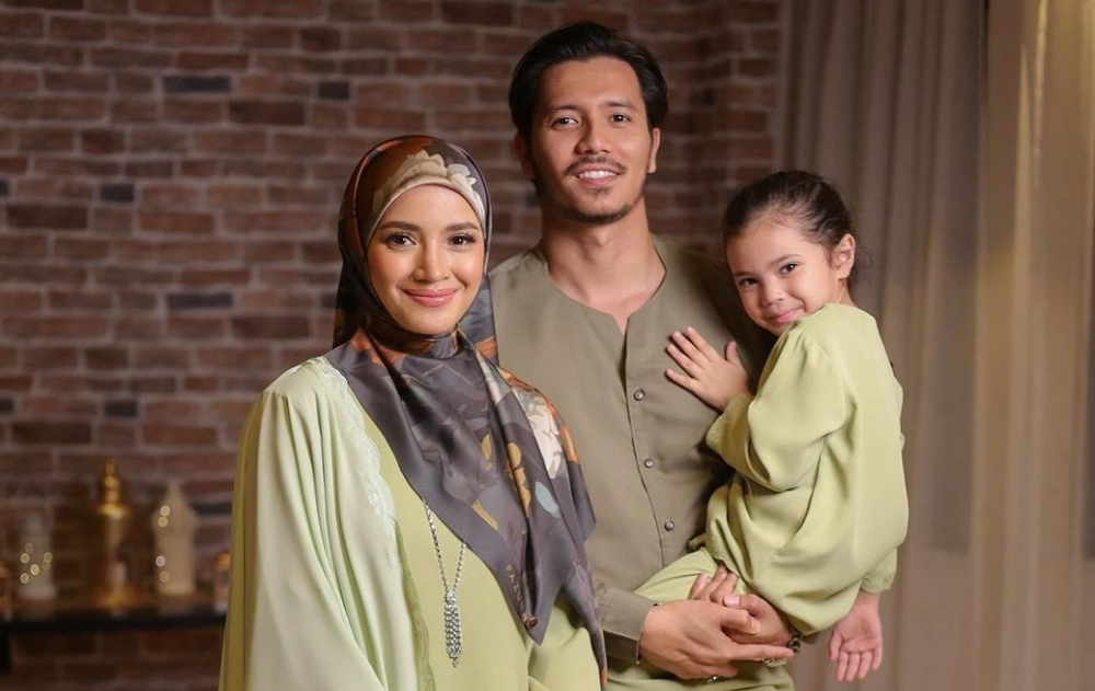 It's splitsville for Fazura and Fattah as the actress claimed to have proof of his infidelity. — Picture from Instagram/fattahaminz